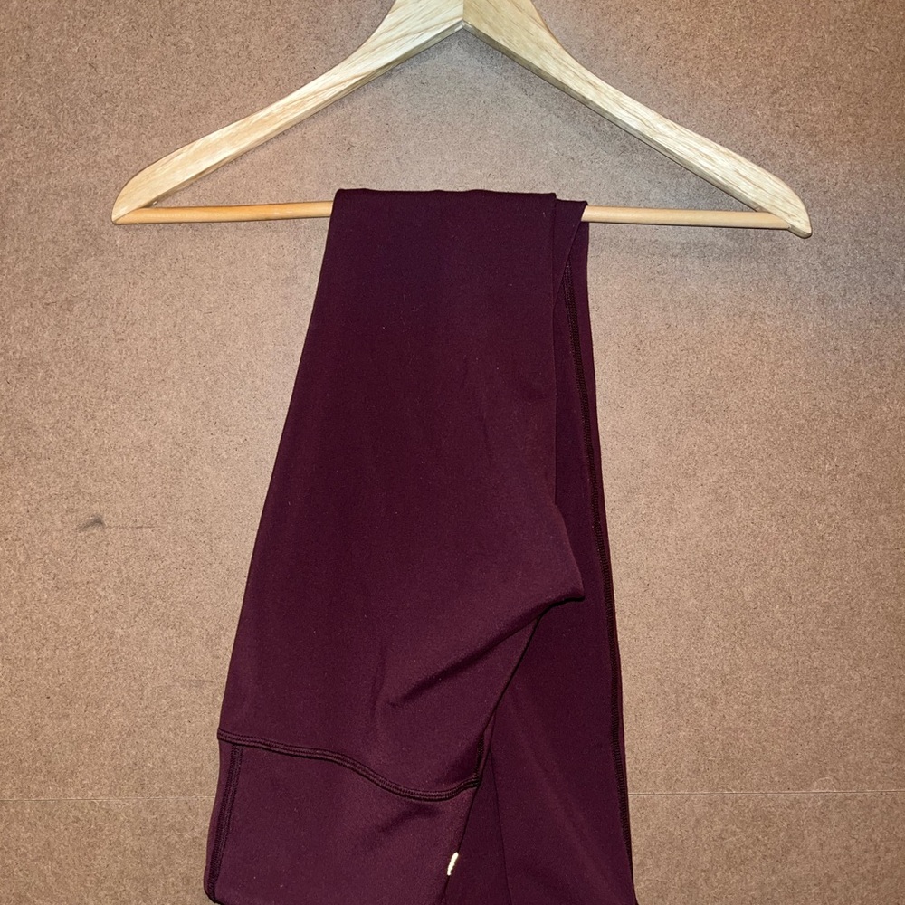 Lululemon size 4